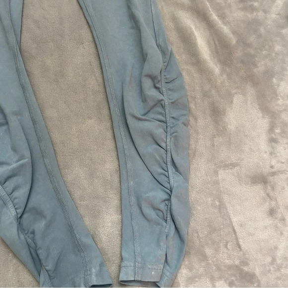 Lululemon Inner Glow Tight 28" Washed Chambray 21131 - Picture 11 of 13